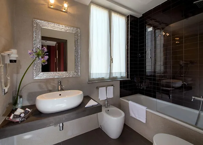 מלון Panama Garden 4*